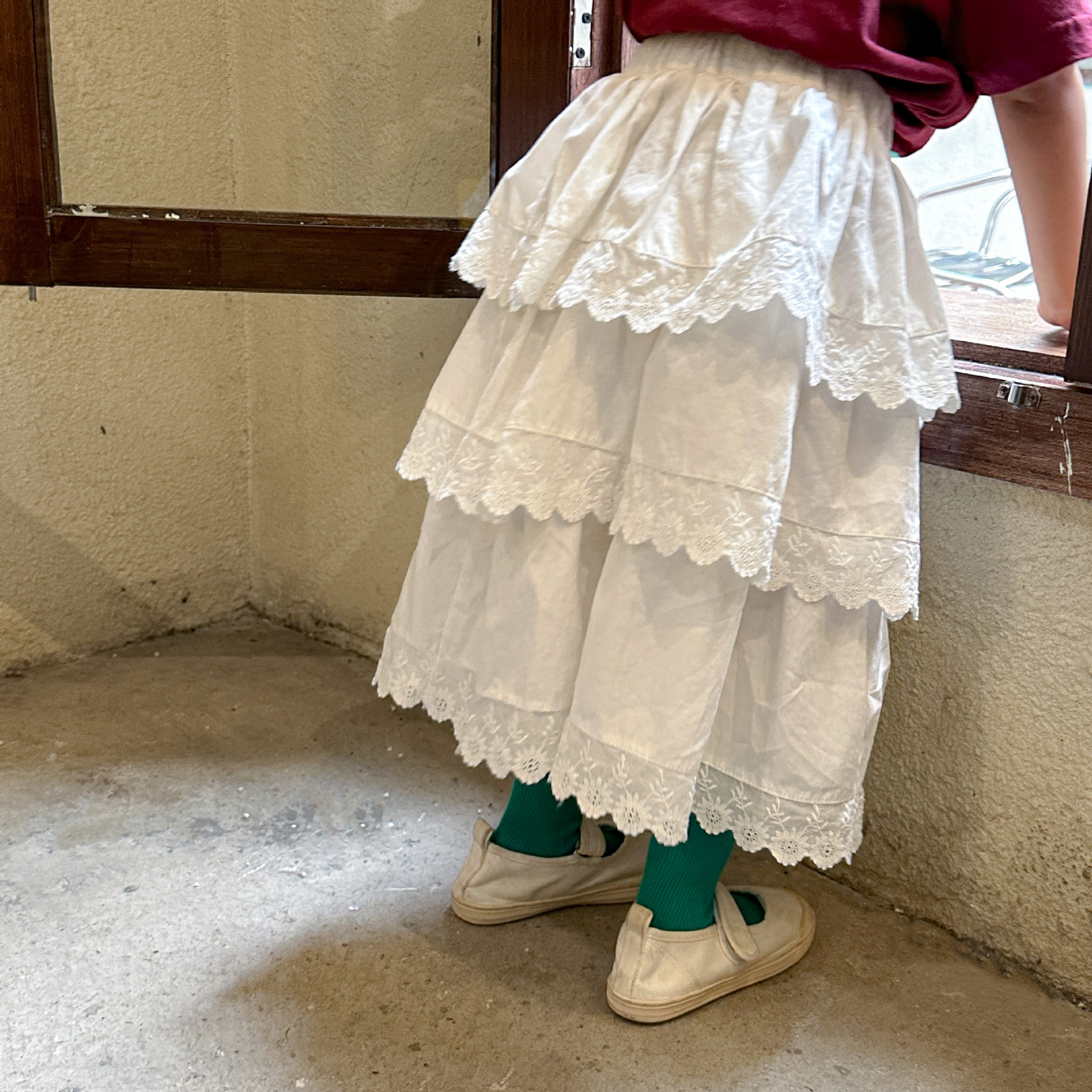 Girls' Half Length Skirt Lace  - Baby Clothing Line recensione e prezzo
